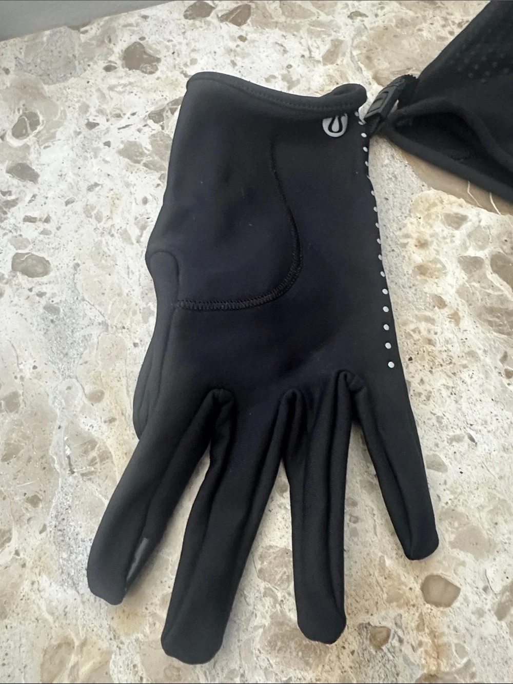lululemon athletica lightweight performance